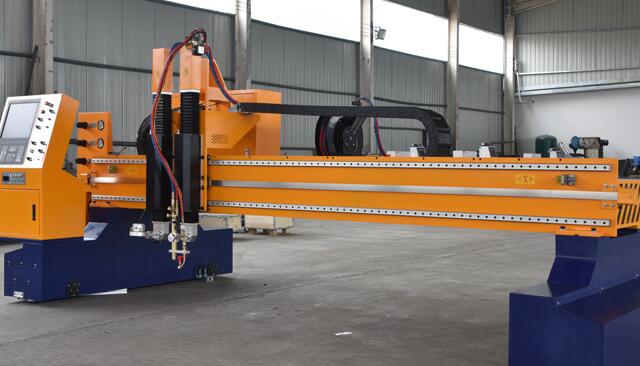 圖:信爾公司大型龍門數控等離子切割機 圖:信爾公司大型龍門數控等離子切割機