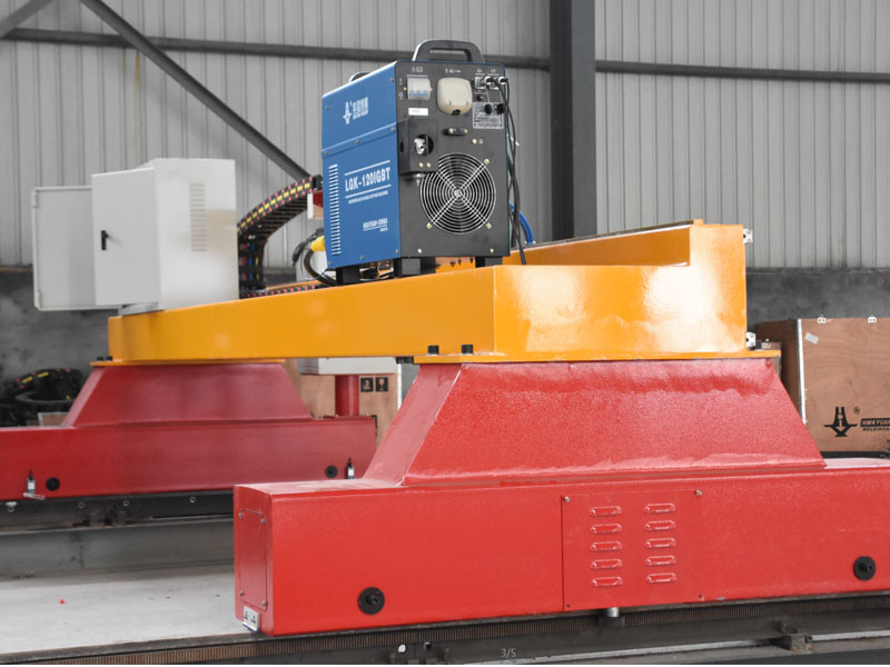 濟南龍門式數控切割機的發展趨勢不可小視