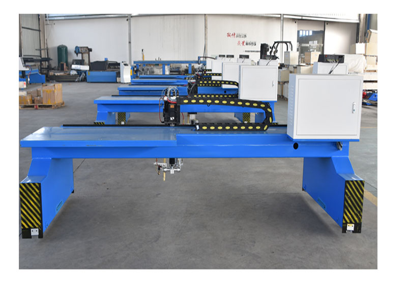 數(shù)控火焰切割機(jī) 數(shù)控火焰切割機(jī)