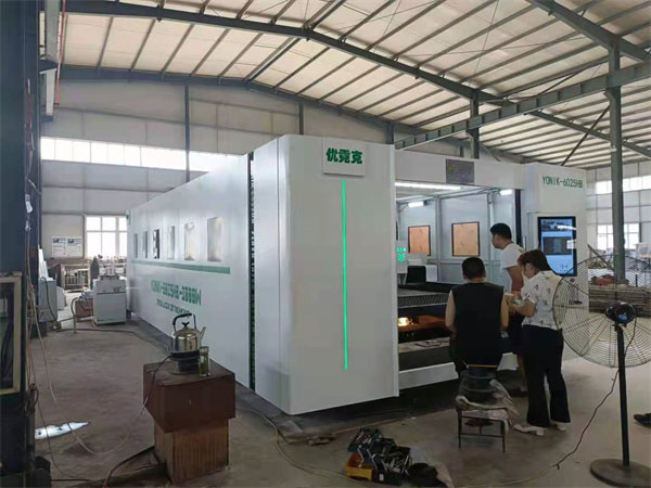 數(shù)控光纖激光切割機(jī) 數(shù)控光纖激光切割機(jī)